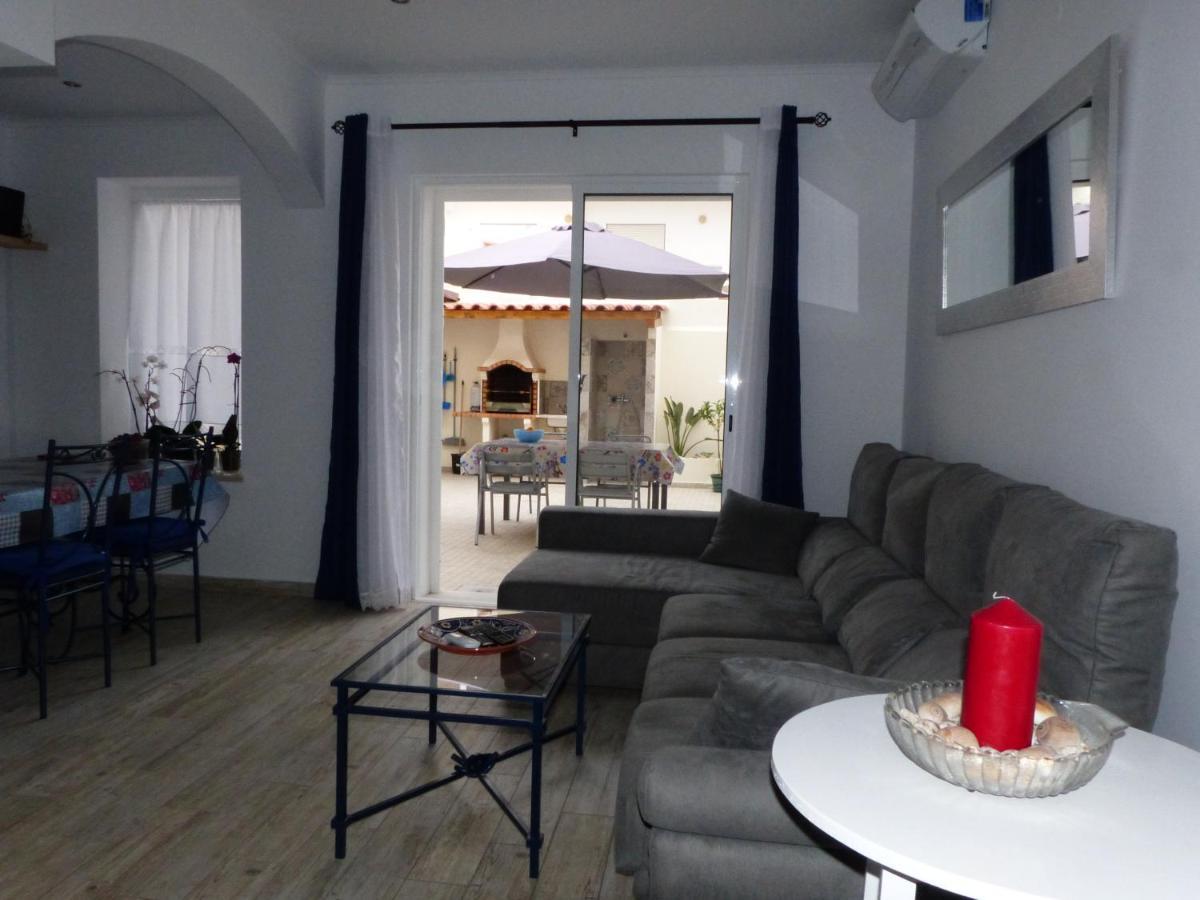 Апартаменты House Of Orchids With Patio Вила-Реал-ди-Санту-Антониу Экстерьер фото
