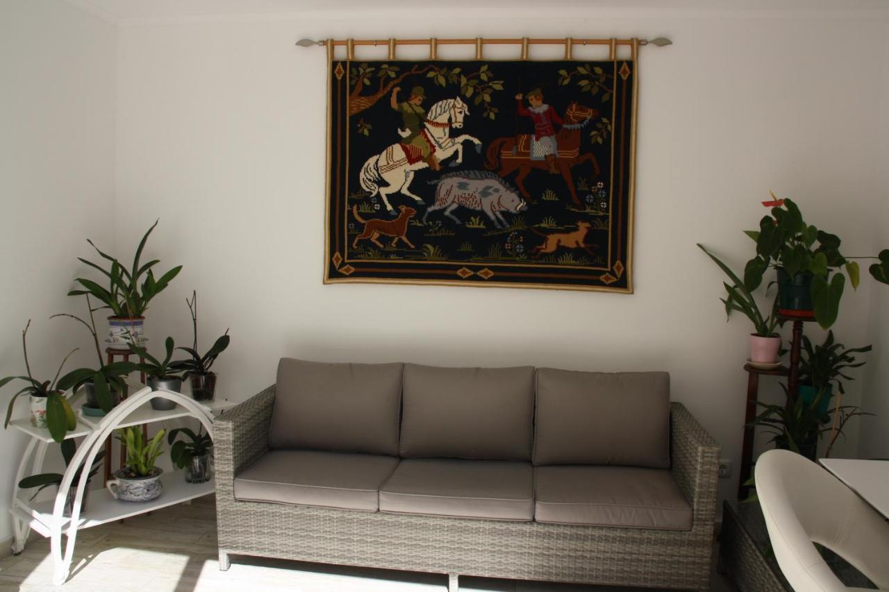 Апартаменты House Of Orchids With Patio Вила-Реал-ди-Санту-Антониу Экстерьер фото